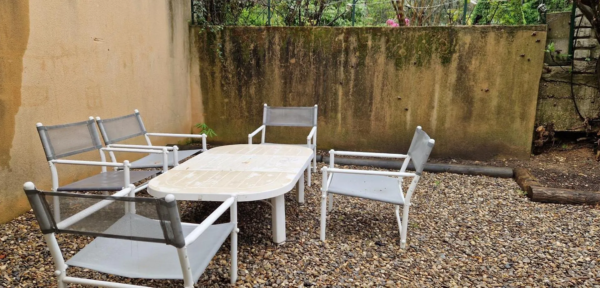 Famille Et Nature Aux Portes Du Luberon Апт 0*,  Франция